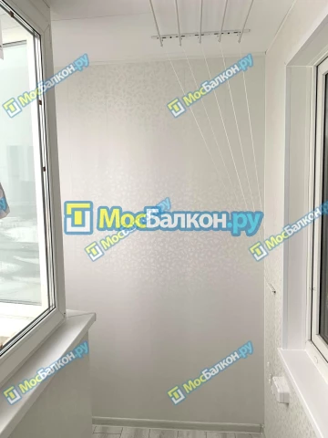 Отделка балкона и лоджии пластиковыми ПВХ панелями в Одинцово от компании МосБалкон