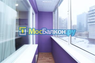 Остекление и отделка балкона в Мытищах