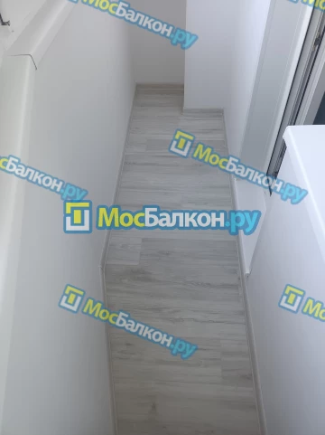 Отделка балкона и лоджии пластиковыми ПВХ панелями в Одинцово от компании МосБалкон